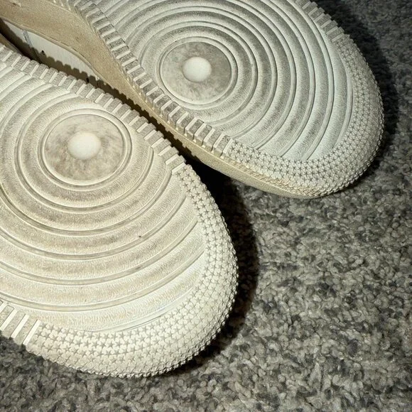 Nike Air Force 1 Low Dirty Triple White SWOOSH Size 10.5 - Picture 7 of 9